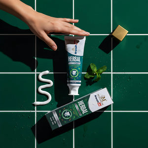 Magnum Fresh Up Herbal Toothpaste